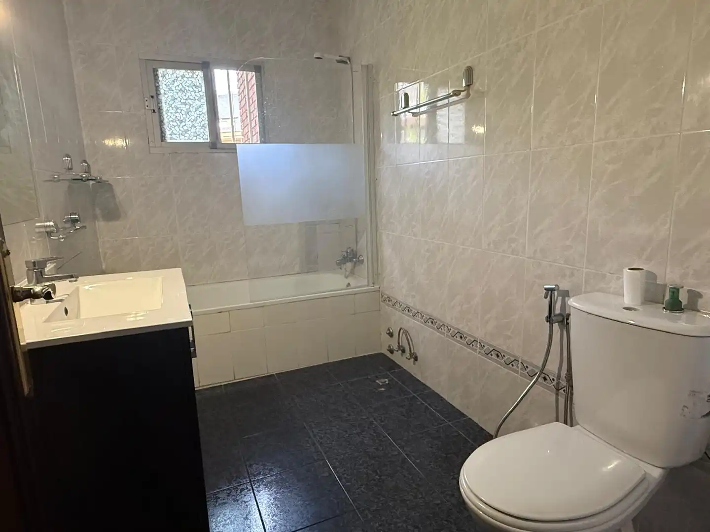 Bathroom of Flat for rent in Villanueva del Pardillo  with Heating, Terrace and Oven