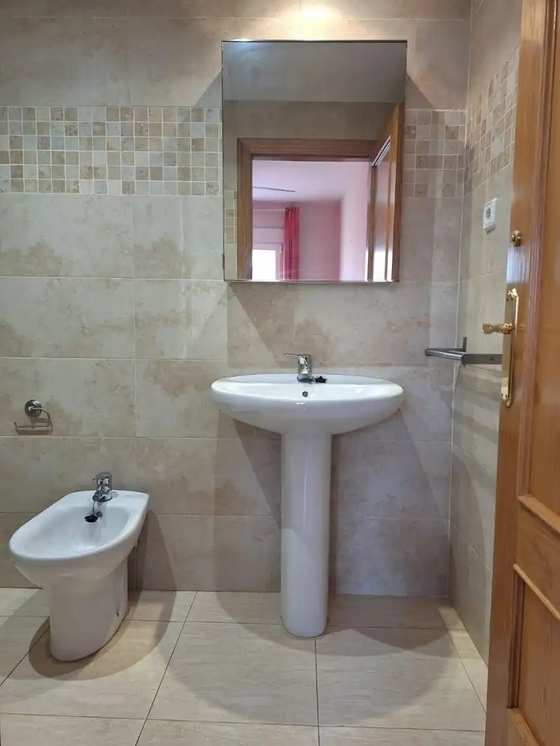 Badezimmer von Wohnung zur Miete in Murcia mit Klimaanlage und Möbliert