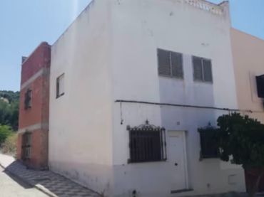 Casa amb piscina en venda a Rus