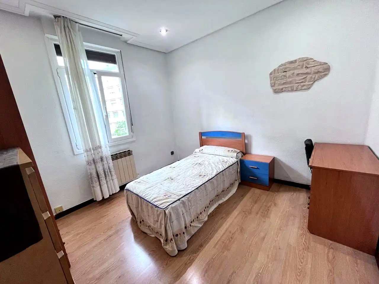 Habitación de Piso en venta en Vitoria - Gasteiz con Calefacción, Trastero y Amueblado