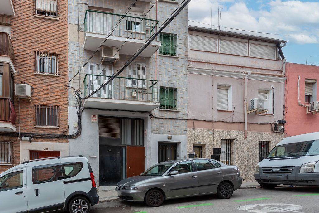 Exterior view of Duplex for sale in  Madrid Capital