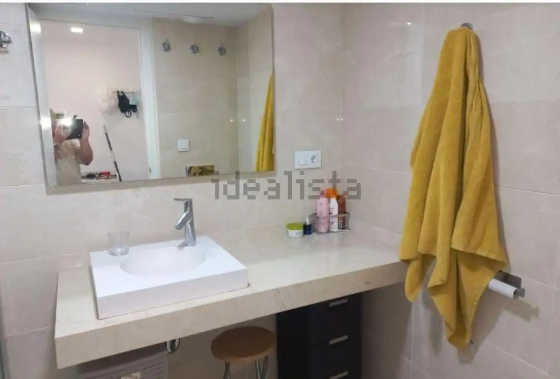 Baño de Piso de alquiler en Alicante / Alacant con Aire acondicionado, Trastero y Amueblado