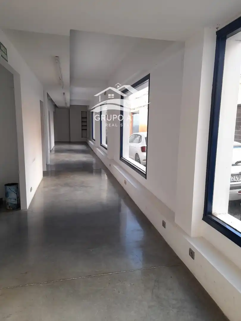 Local comercial de lloguer a ENCARNACION