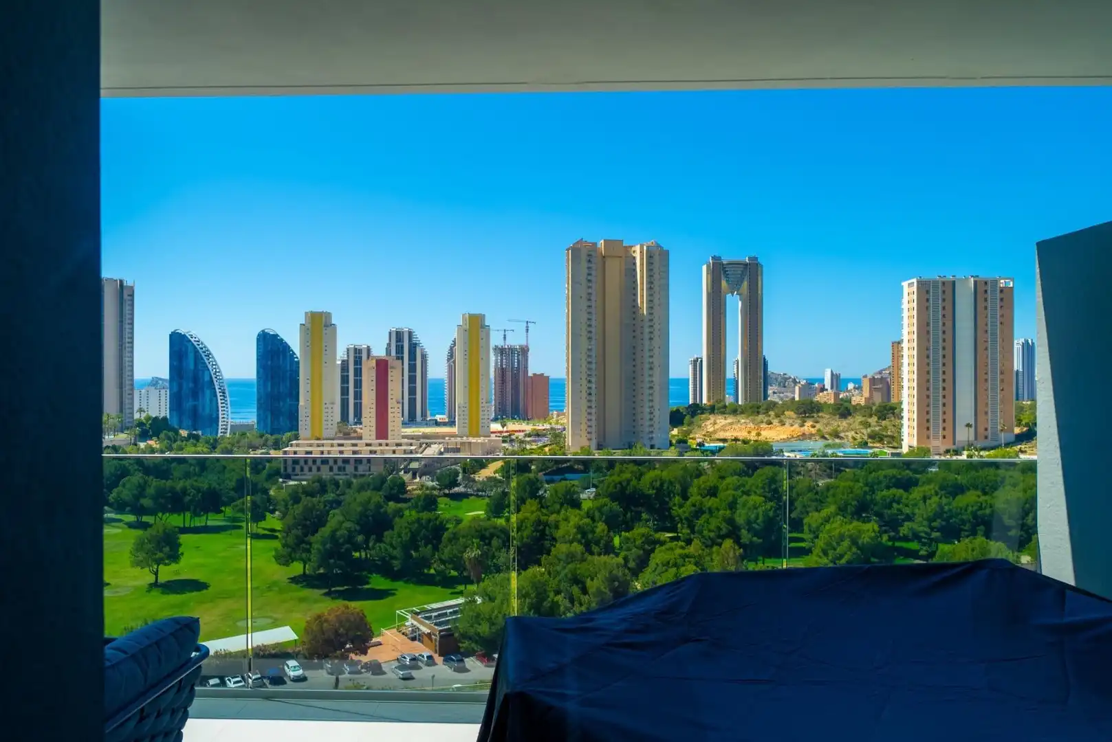 Apartamento con piscina en venta en Calle Calle Presidente Adolfo Suárez, 14, imagen 23