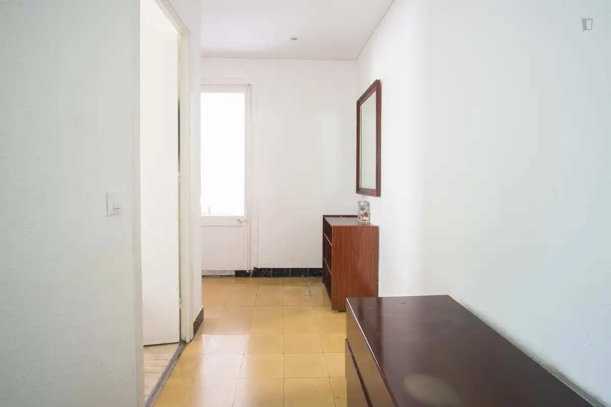 Apartamento para compartir en L'Hospitalet de Llobregat con Amueblado, Horno y Lavadora