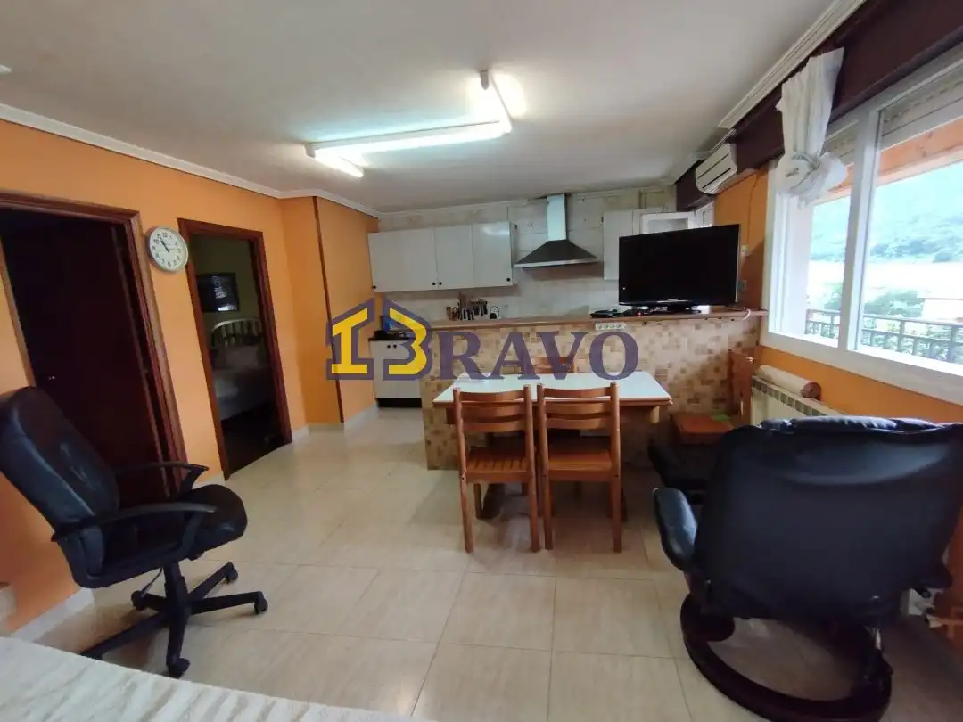 Casa o chalet en venta en Medina de Pomar con Calefacción, Jardín privado y Terraza