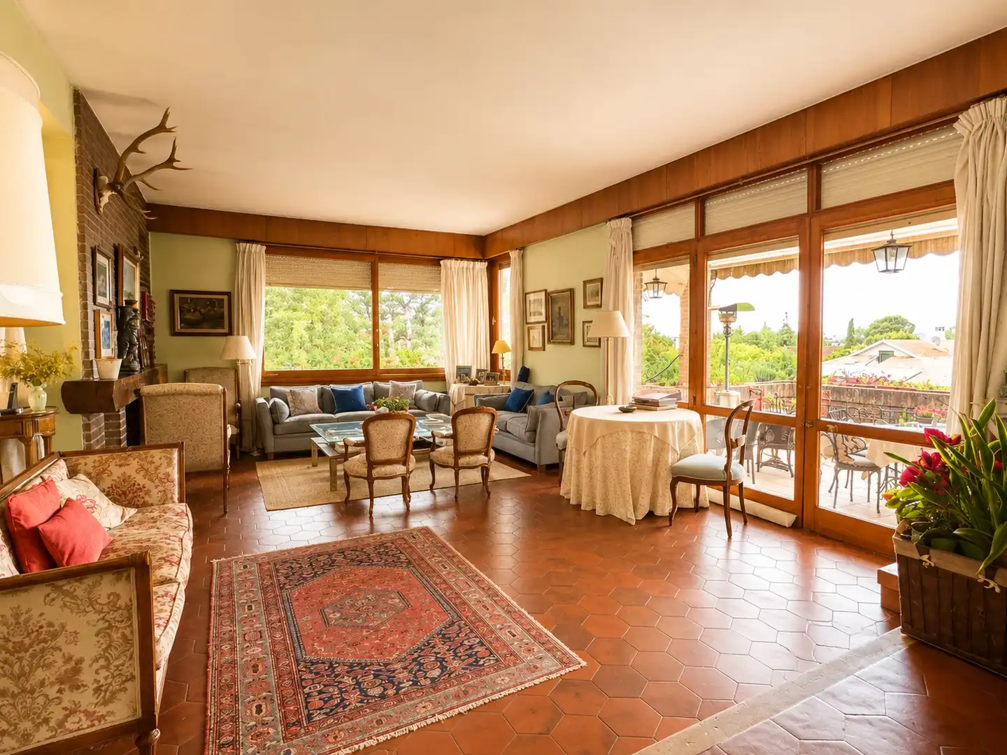 Living room of Houses for sale in Madrid  with Heating, Private garden and Parquet flooring