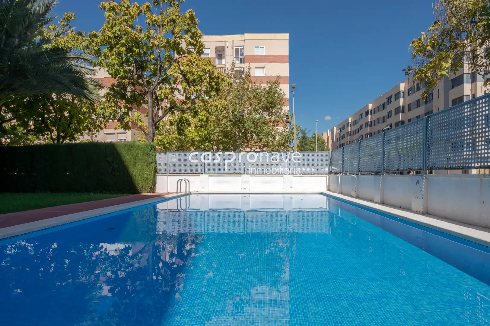 Piscina de Piso en venta en Oeste
