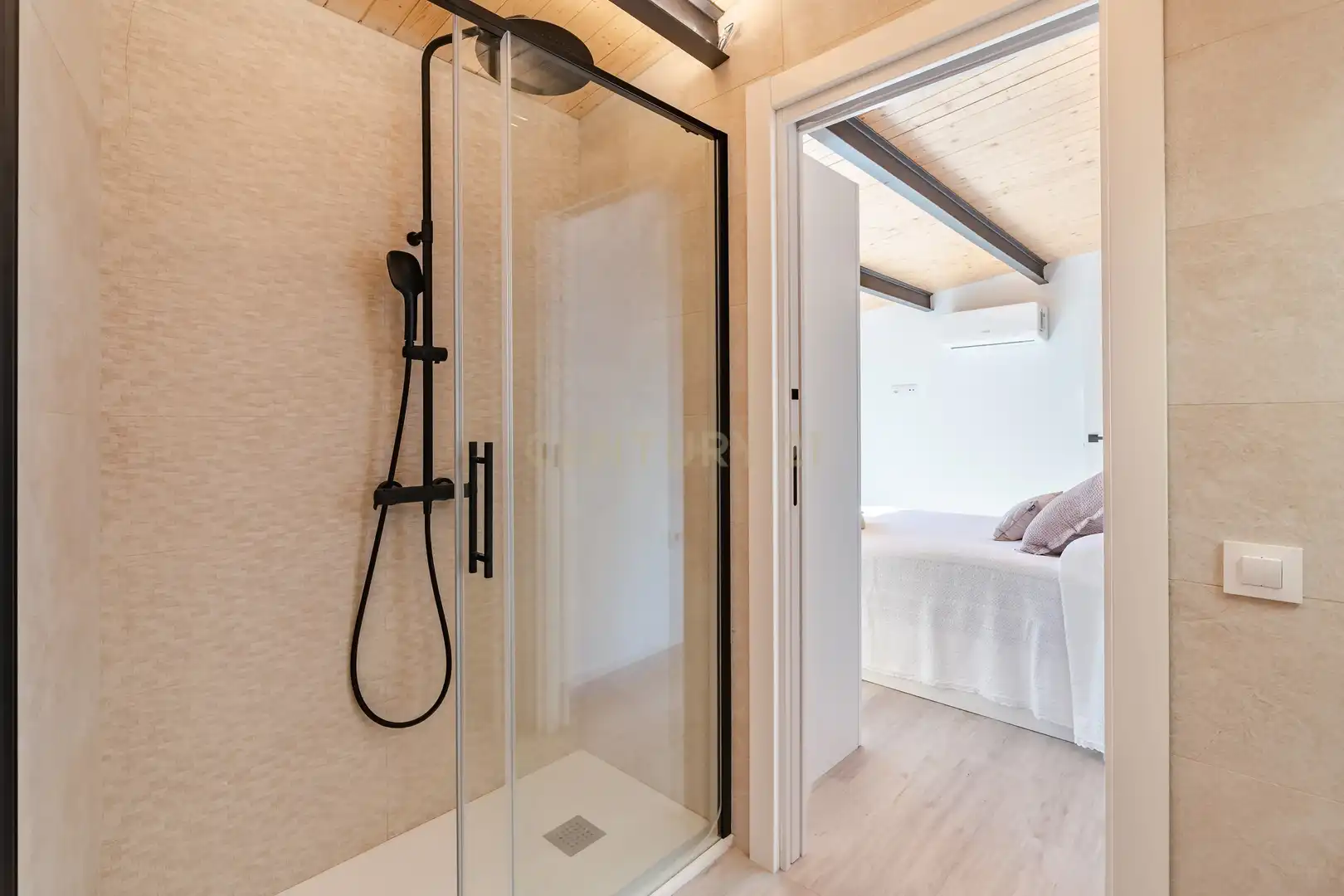 Baño de Casa o chalet en venta en Vilanova i la Geltrú con Aire acondicionado y Alarma