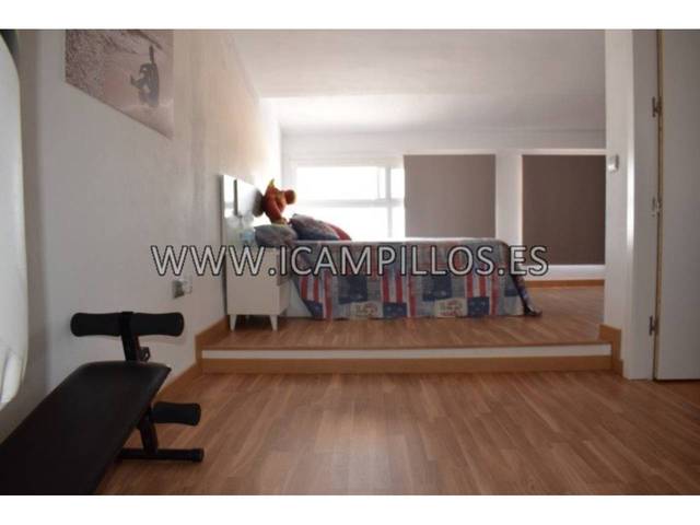 Casa-chalet en Venta en Baena