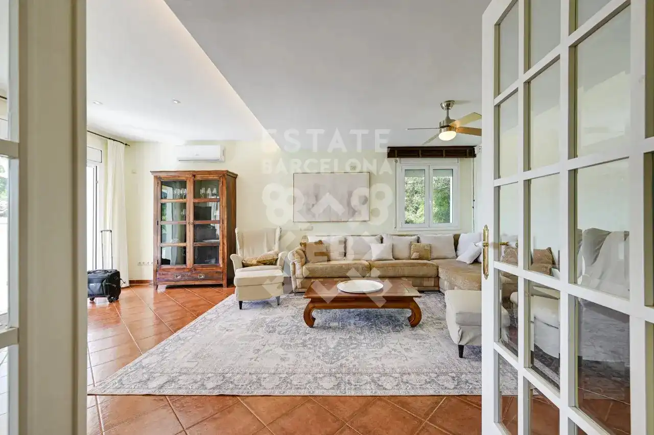Sala de estar de Casa o chalet en venta en Tossa de Mar con Aire acondicionado, Calefacción y Jardín privado