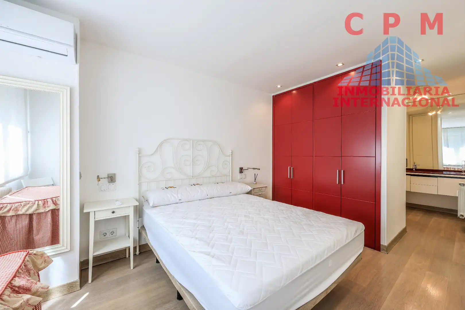 Bedroom of Flat for rent in Madrid  with Air Conditioner, Heating and Parquet flooring