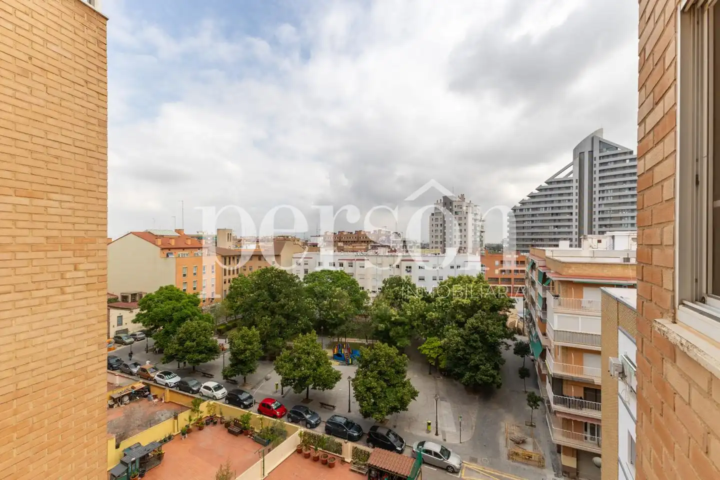 Terraza de Piso de alquiler en Valencia con Aire acondicionado y Amueblado