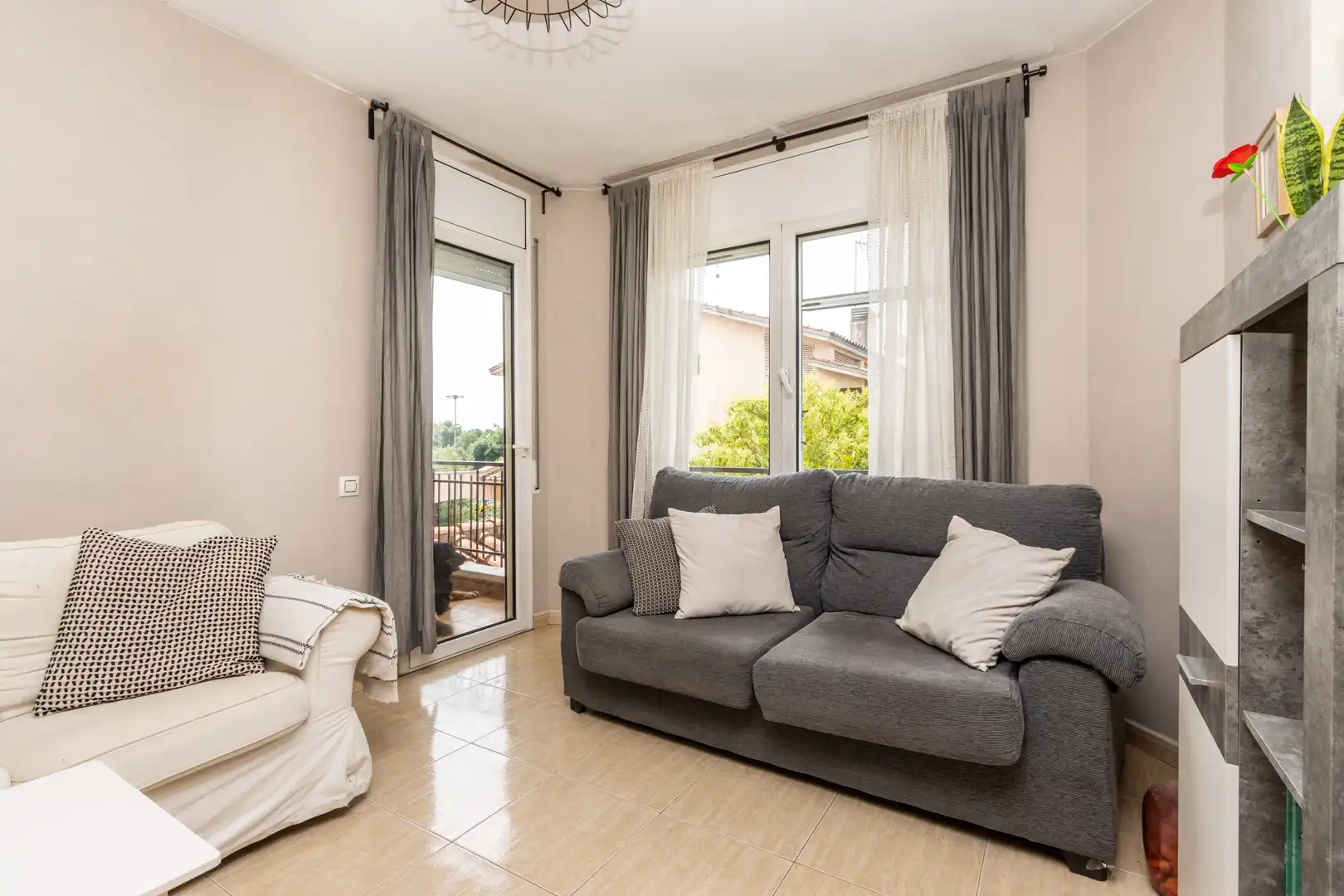 Sala de estar de Casa adosada en venta en Lliçà d'Amunt con Aire acondicionado y Calefacción