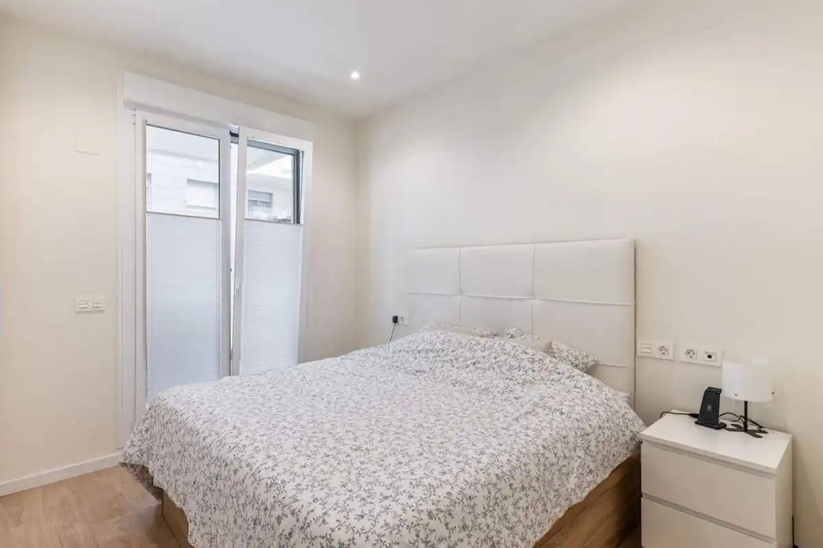 Dormitori de Àtic en venda en Marbella amb Aire condicionat, Terrassa i Moblat