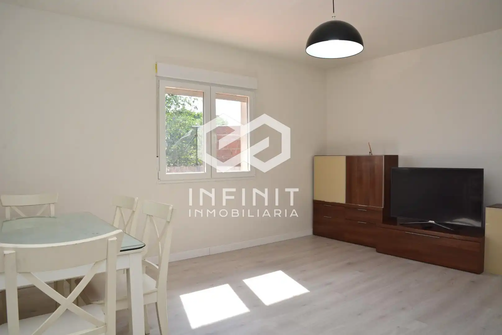 Sala d'estar de Casa o xalet en venda en Mazuecos amb Terrassa i Traster