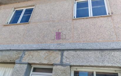 Vista exterior de Casa o xalet en venda en Xinzo de Limia amb Calefacció, Jardí privat i Parquet