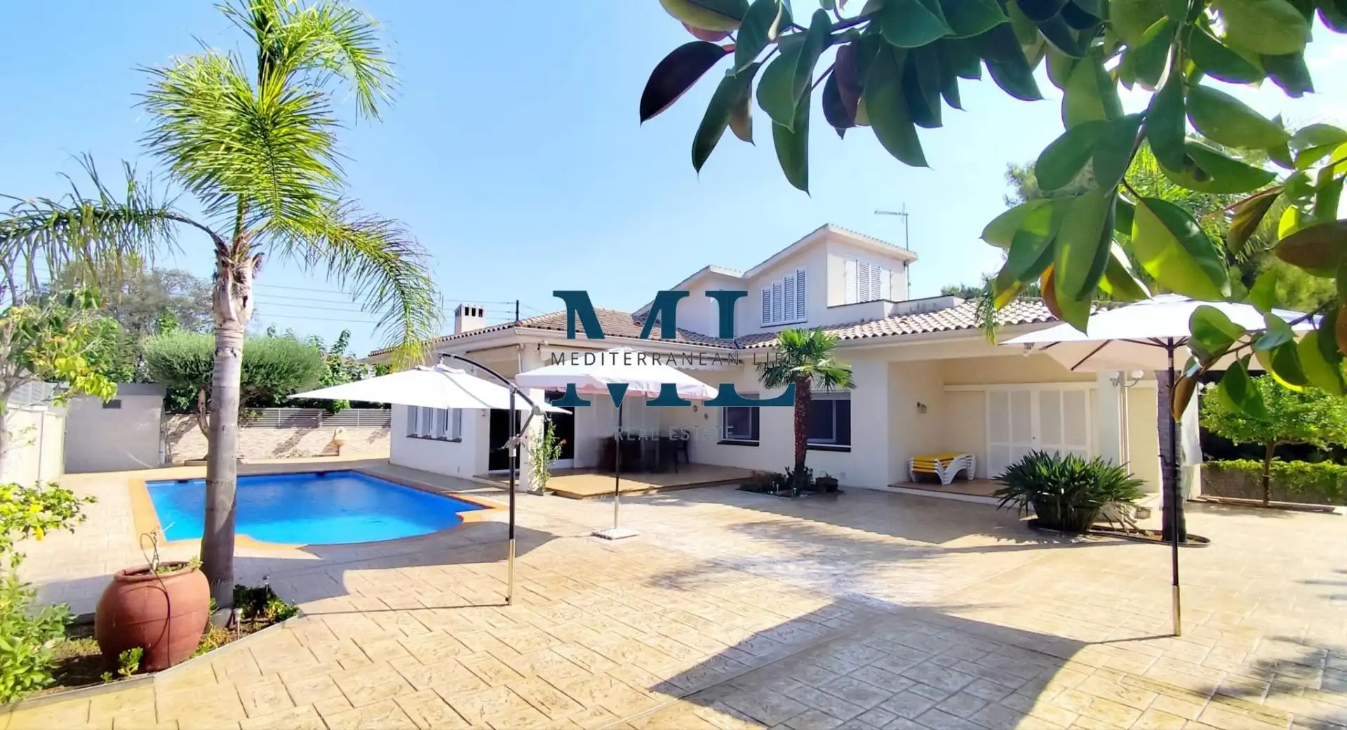 Exterior view of Houses for sale in Roda de Berà  with Heating and Swimming Pool