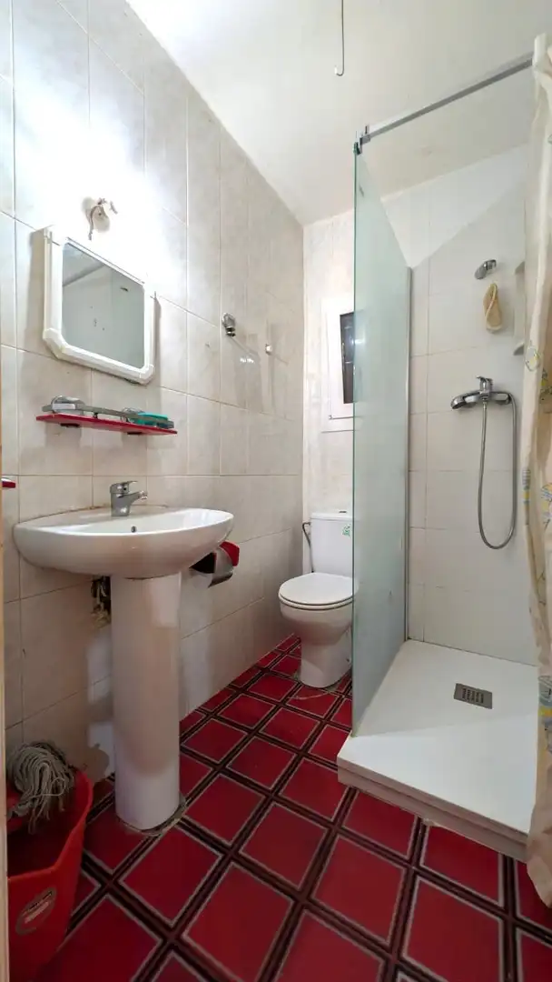 Baño de Piso en venta en Cerdanyola del Vallès