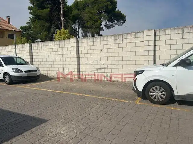 Parkplatz von Garage zur Miete in Seseña