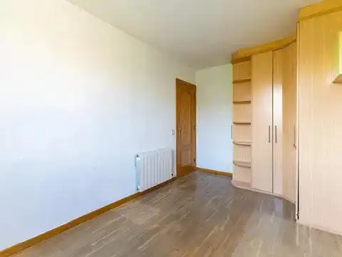 Flat with lift for sale in Carrer d'Ogassa, imagen 11