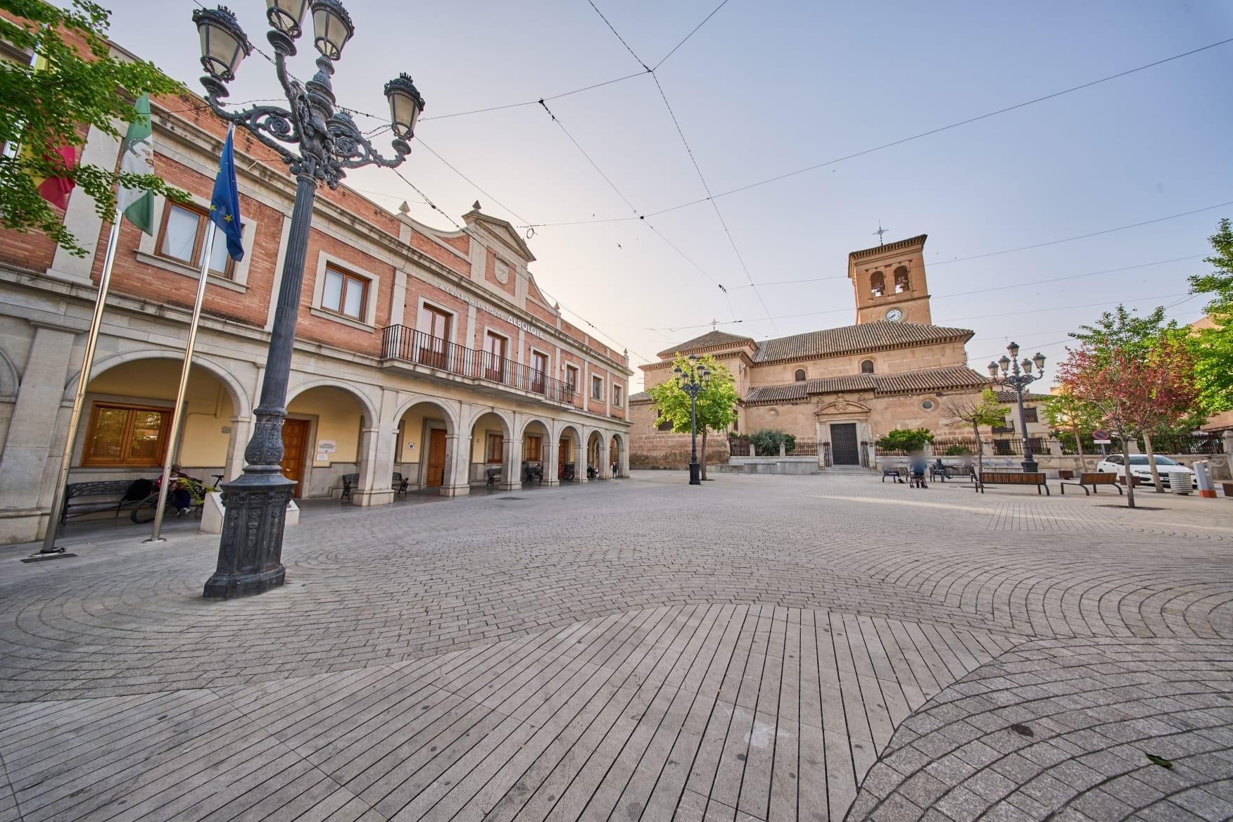 Vista exterior de Edifici en venda en Albolote