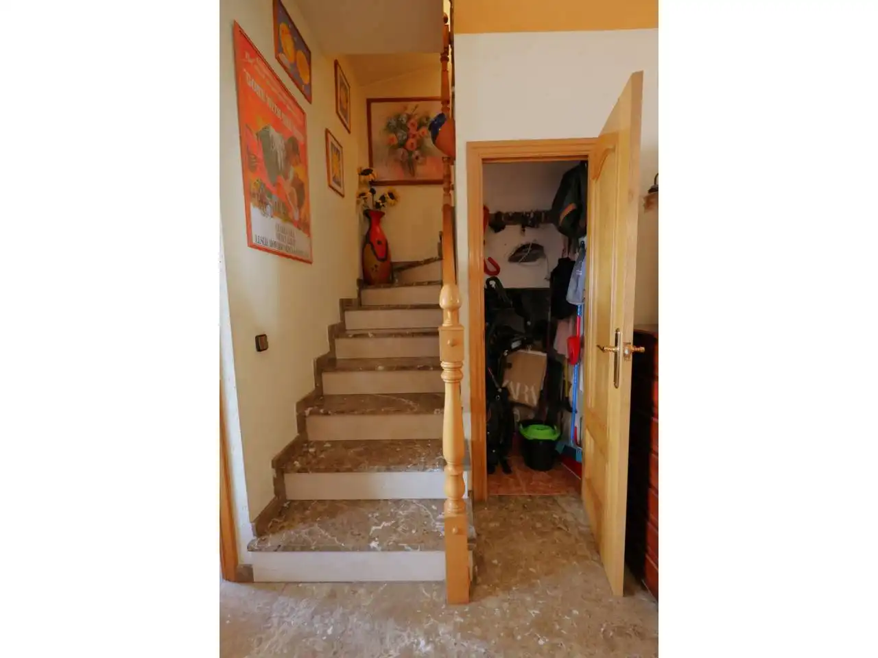 Maisonette zum Verkauf in L'Hospitalet de Llobregat mit Klimaanlage, Heizung und Terrasse