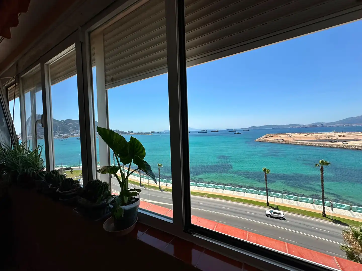 Flat for sale in La Línea de la Concepción  with Furnished