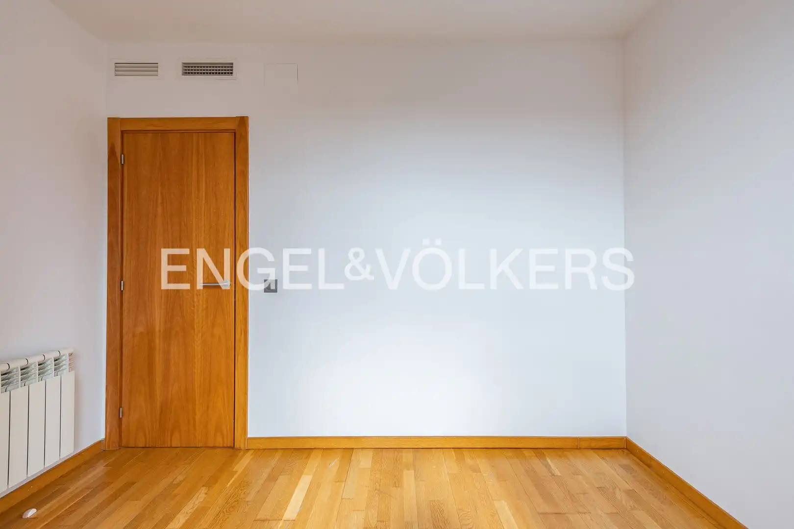 Piso en venta en Sabadell con Aire acondicionado, Calefacción y Jardín privado