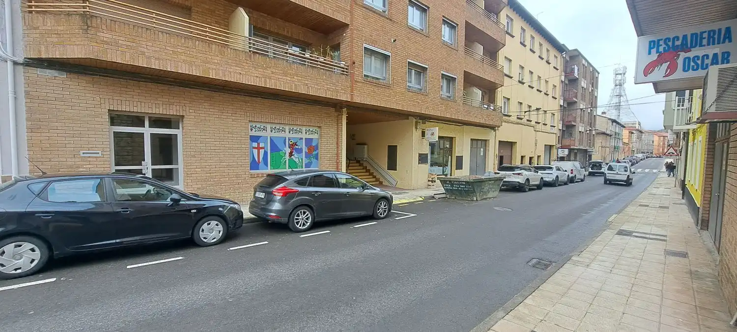 Local comercial en venda a Sabiñánigo Centro - Aurín, imagen 4