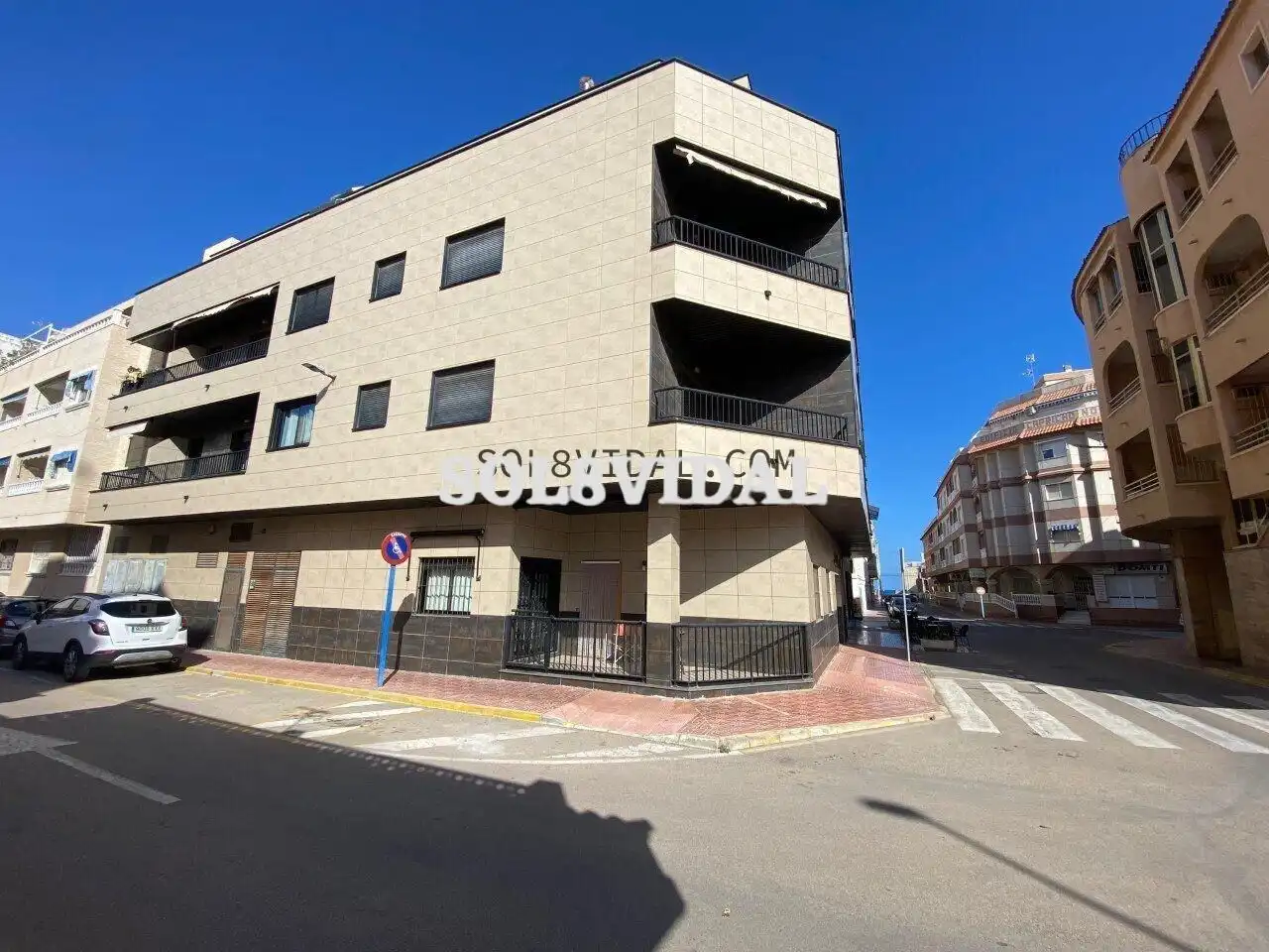 Exterior view of Flat for sale in Torrevieja  with Air Conditioner, Private garden and Furnished