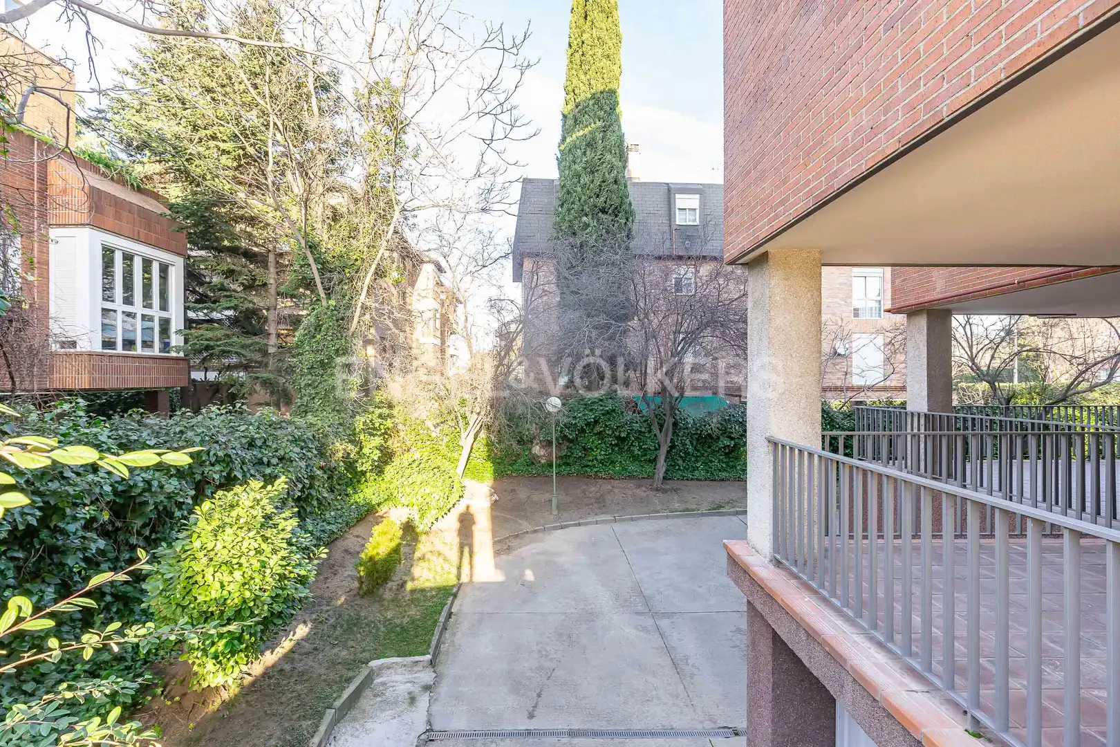 Vista exterior de Pis de lloguer en Madrid amb Aire condicionat, Calefacció i Jardí privat