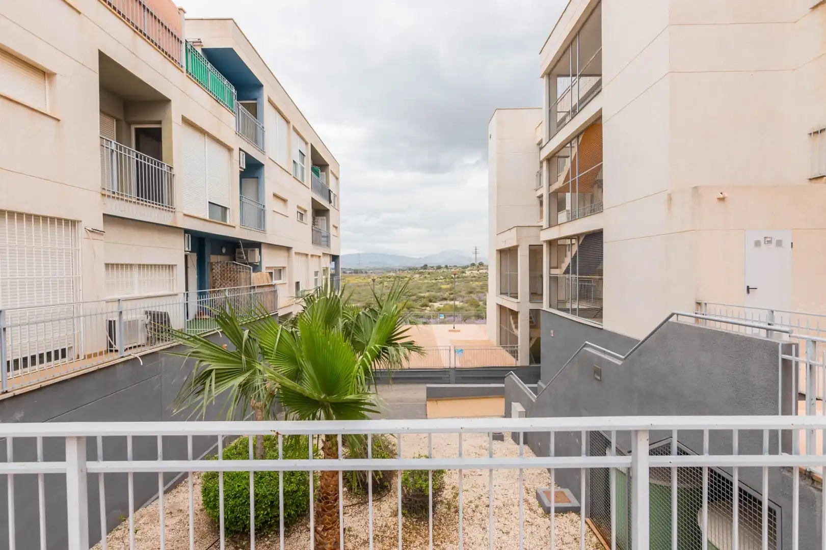 Planta baja en venta en Avenida GOLF, 190, Altorreal - El Chorrico