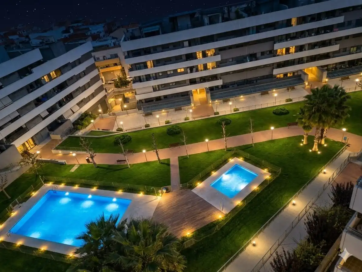 Dúplex amb piscina en venda a Calle ciudad real 10
