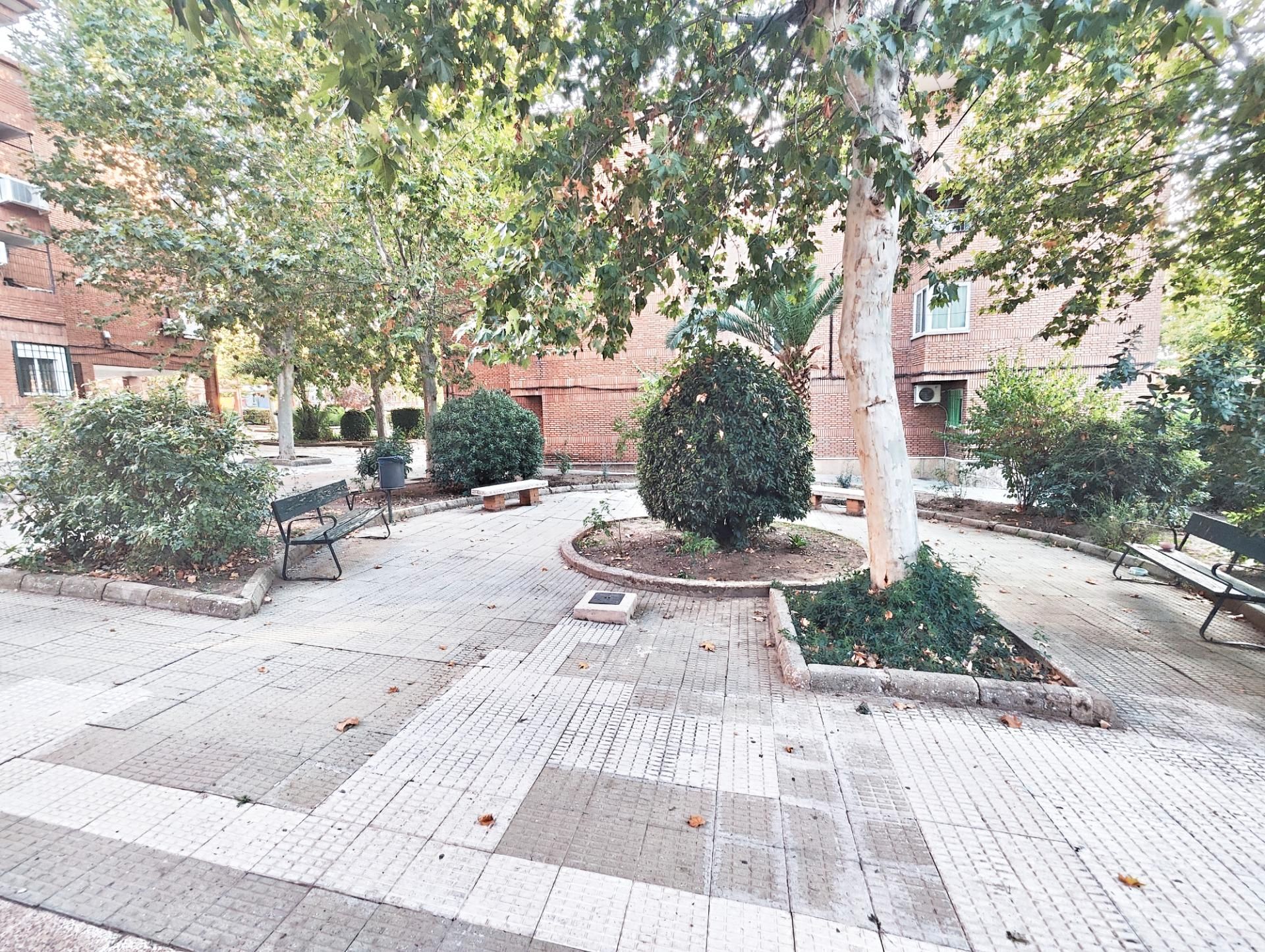 Flat for sale in Calle Paraguay, Carretera de Córdoba - Libertad