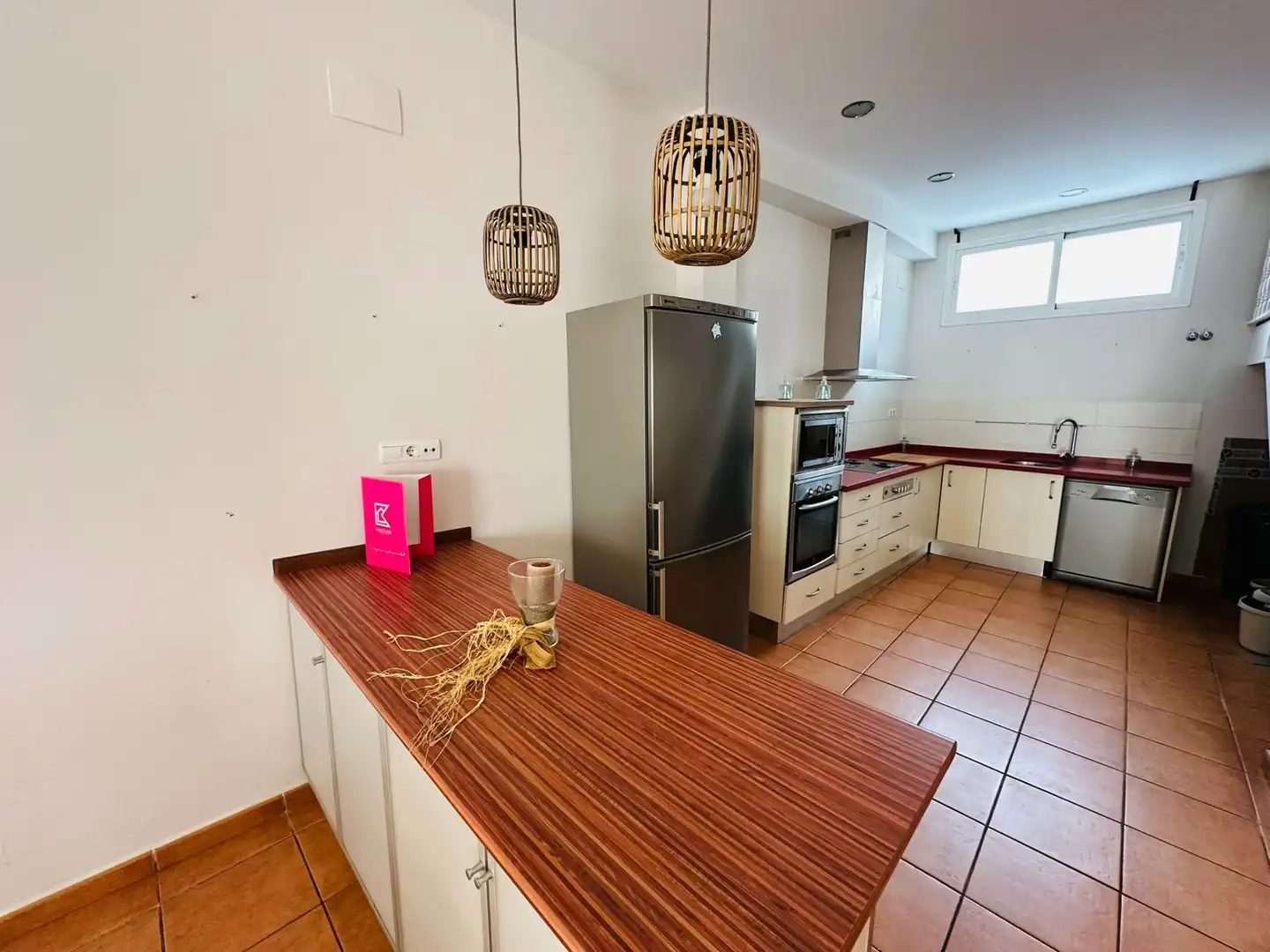 Cuina de Casa adosada en venda en Málaga amb Terrassa i Alarma