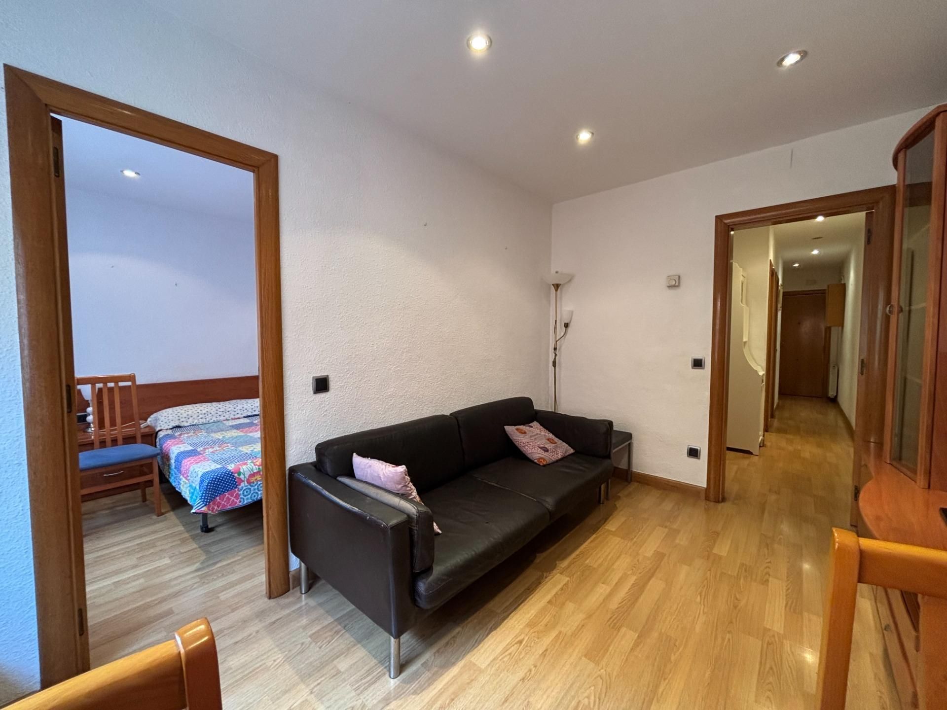 Living room of Flat for sale in  Barcelona Capital  with Heating and Parquet flooring