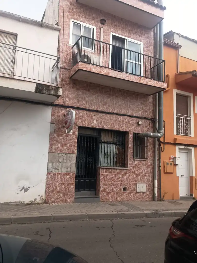 Außenansicht von Gebäude zum Verkauf in Valleaguado - La Cañada