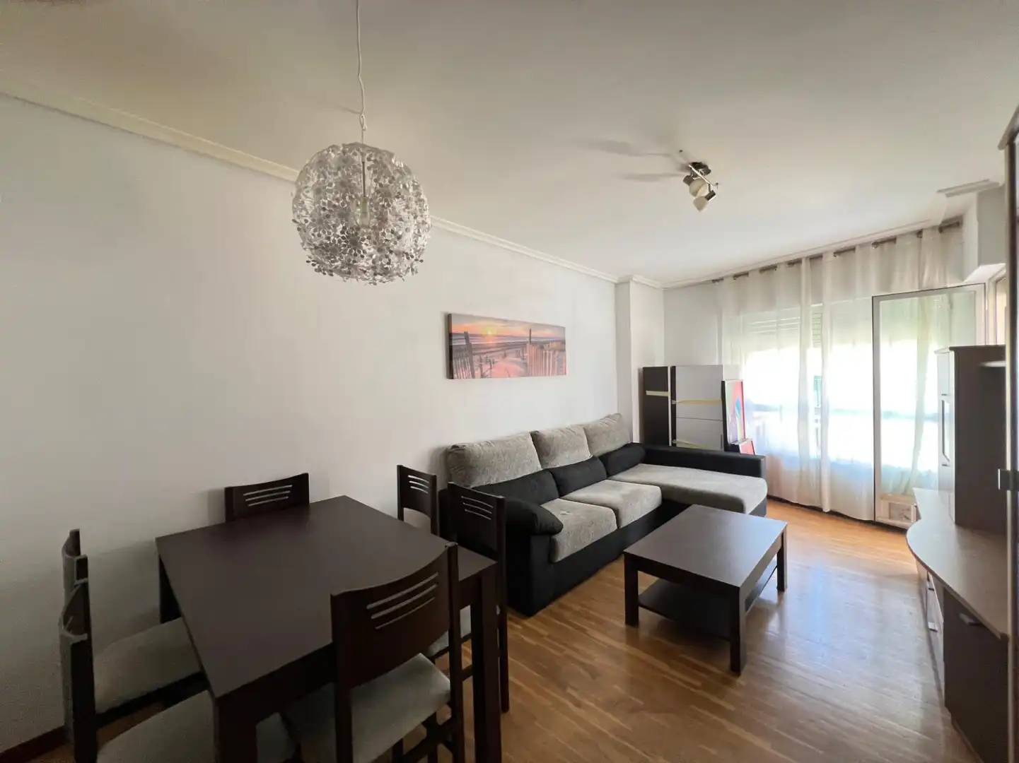 Wohnzimmer von Wohnung zum Verkauf in  Logroño mit Heizung, Parkett und Terrasse