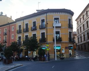 Vista exterior de Pis en venda en  Huesca Capital amb Balcó