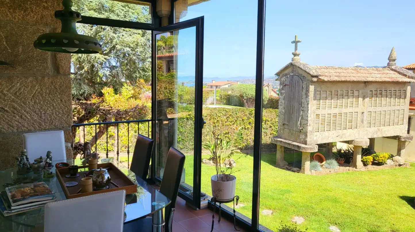 Chalet con terraza en venta en Baiona, imagen 5