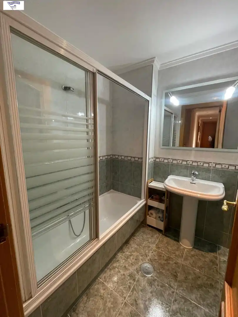 Bathroom of Flat for rent in Albacete  with Heating, Storage room and Furnished