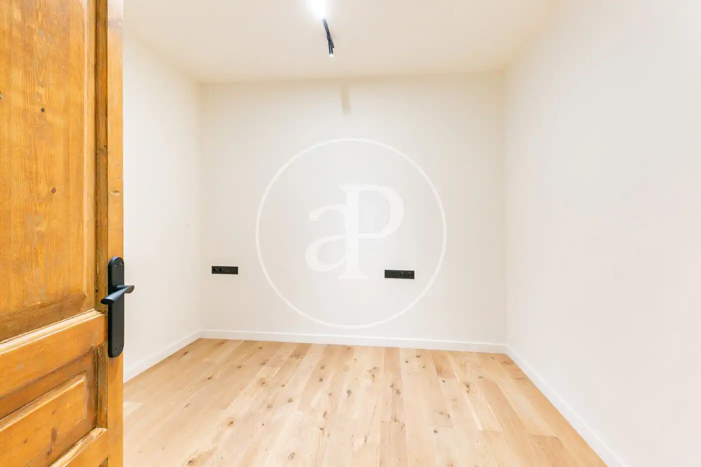 Piso en venta en Barcelona con Aire acondicionado, Calefacción y Balcón