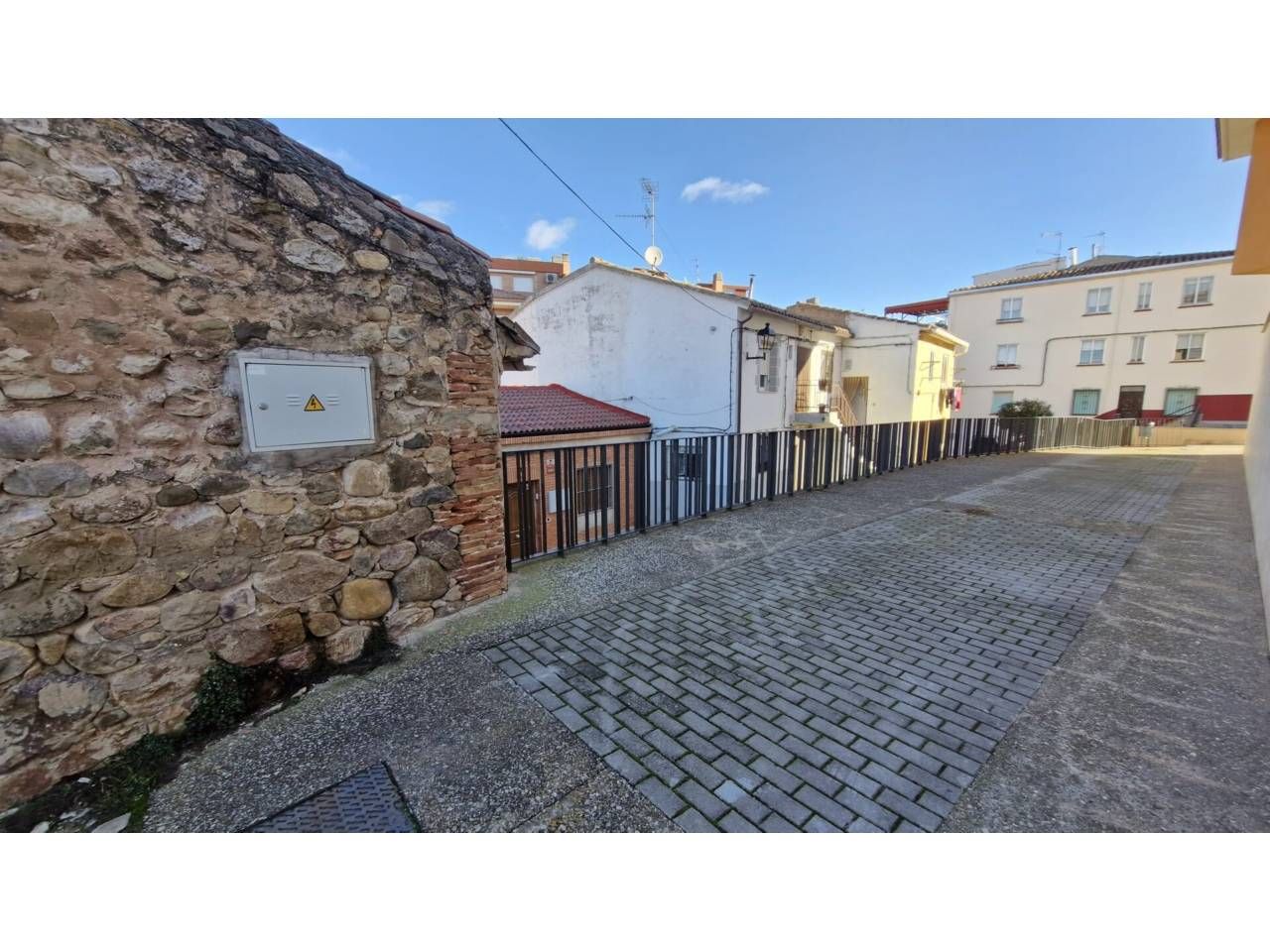 Exterior view of House or chalet for sale in Alberite  with Heating