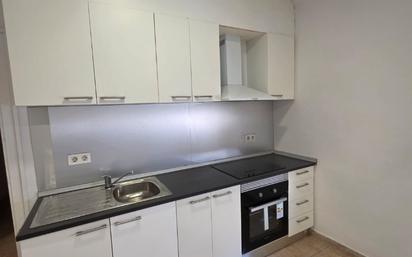 Kitchen of Flat to rent in  Barcelona Capital  with Oven and Pets allowed