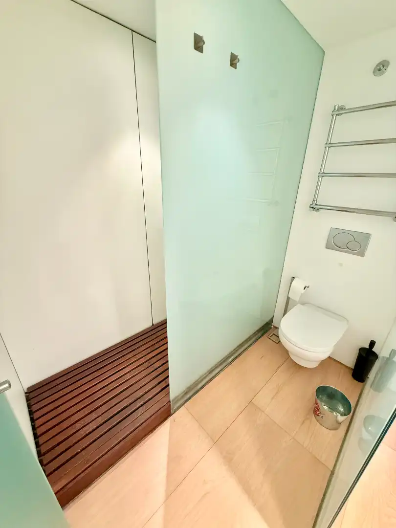 Badezimmer von Maisonette zum Verkauf in Madrid mit Heizung