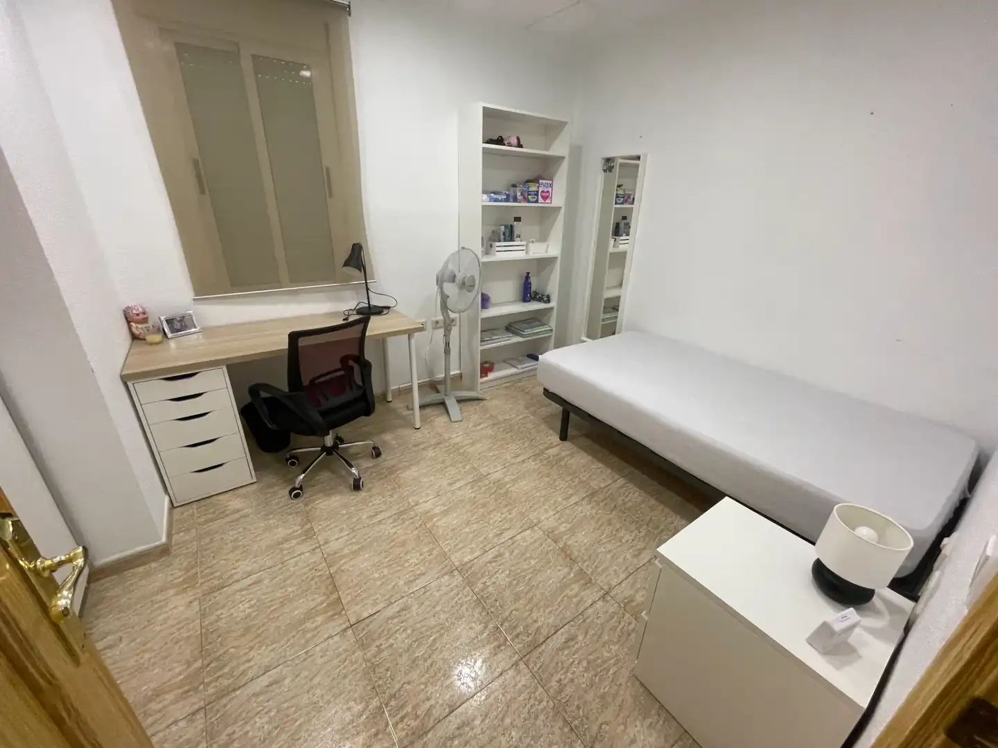 Dormitori de Pis de lloguer en Murcia amb Aire condicionat, Calefacció i Moblat