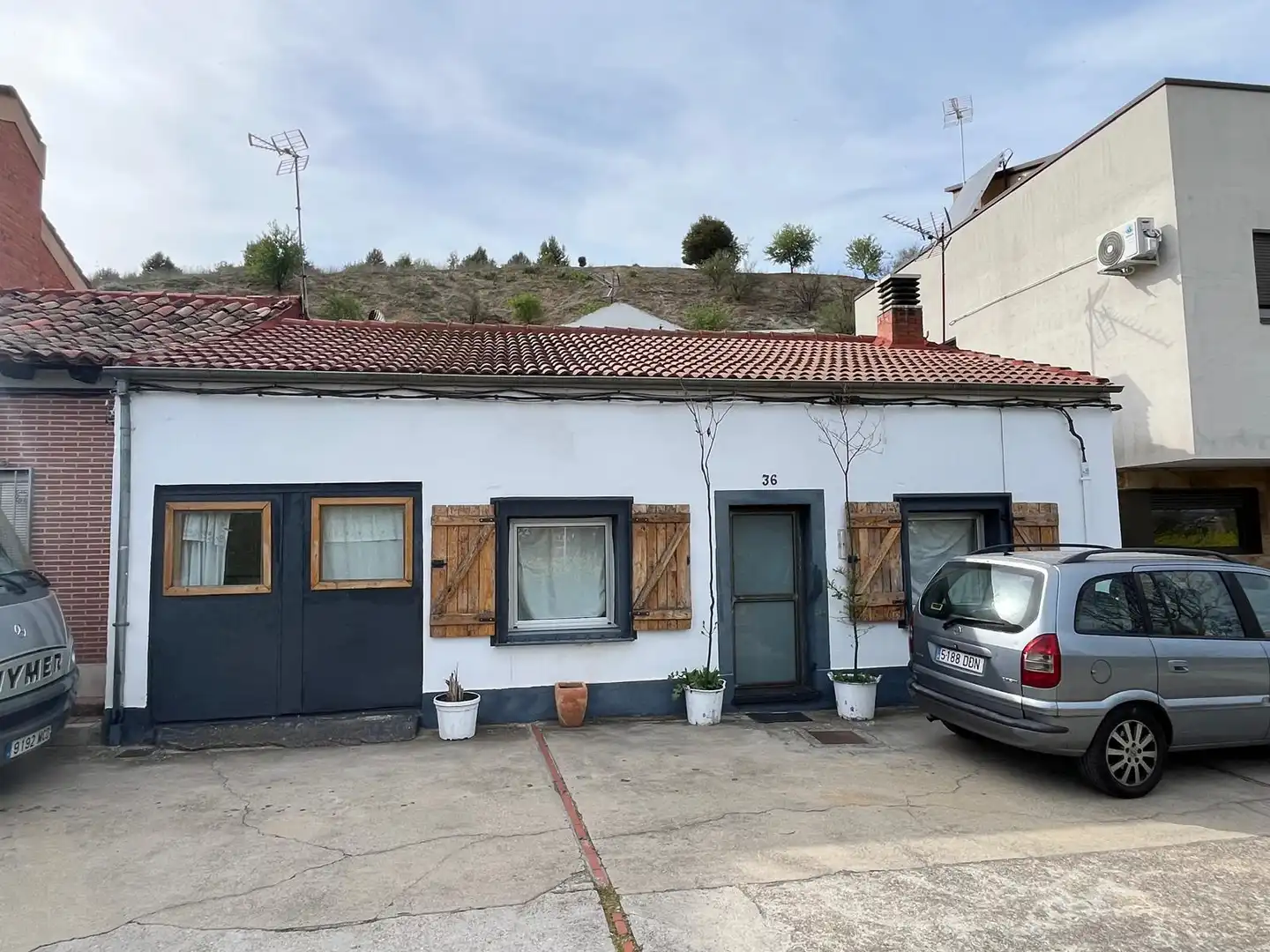 Exterior view of Detached homes for sale in Valladolid  with Private garden, Parquet flooring and Terrace