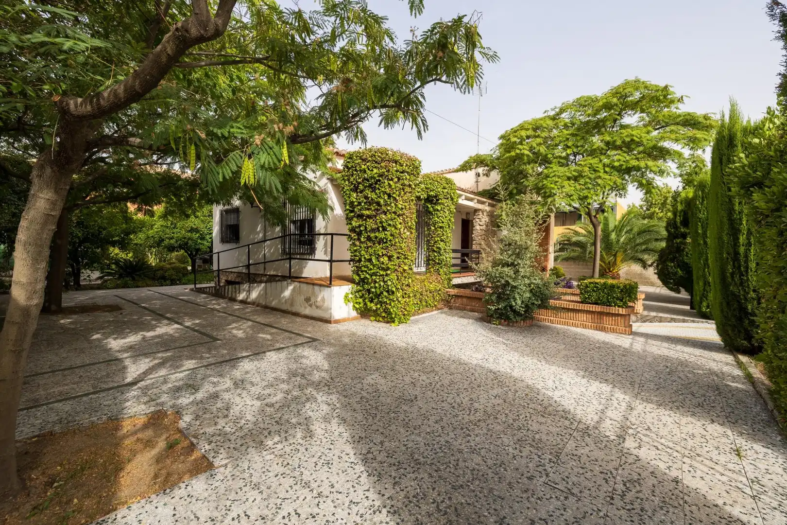 Jardín de Casa o chalet en venta en Armilla con Aire acondicionado, Calefacción y Jardín privado