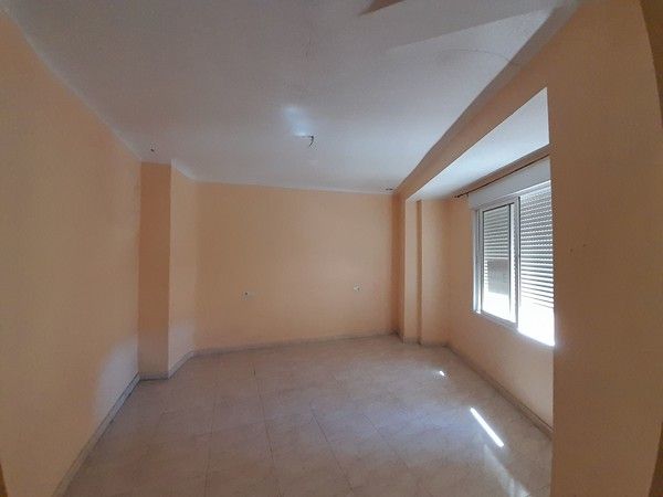 Flat for sale in Abarán